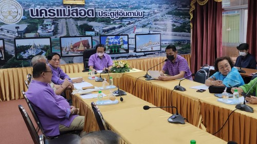 ทน.แม่สอด ร่วมกับคณะกรรมการวัด จัดประชุมเตรียมงานประเพณีสงกรานต์ ประจำปีงบประมาณ 2567 