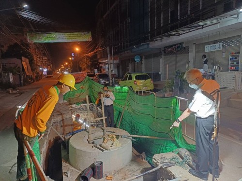 ลงพื้นที่ติดตามความคืบหน้าโครงการก่อสร้าง ระบบจำหน่ายไฟฟ้าเป็นเคเบิลใต้ดิน บริเวณถนนประสาทวิถี