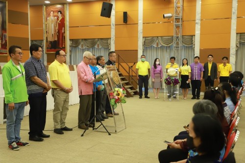 เทศบาลนครแม่สอด จัดโครงการอบรมการนวดกดจุดสะท้อนเท้าลดการสูบบุหรี่ในชุมชน