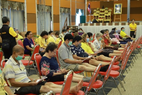 ทน.แม่สอด จัดโครงการดูแลสุขภาพผู้สูงอายุที่มีภาวะปวดเข่า ด้วยการนวดแพทย์แผนไทย ในเขตเทศบาลนครแม่สอด ปี 2567 ครั้งที่ 3