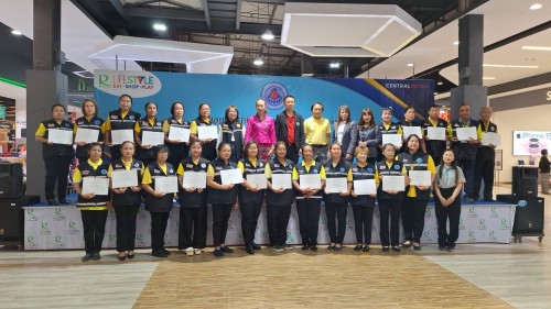 เทศบาลนครแม่สอด ร่วมพิธีมอบเกียรติบัตรเพื่อเชิดชูเกียรติให้อาสาสมัครสาธารณสุขชุมชน
