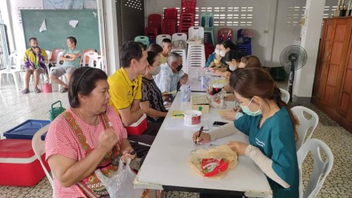 เทศบาลนครแม่สอด ลงพื้นที่ฉีดวัคซีนป้องกันโรคพิษสุนัขบ้า