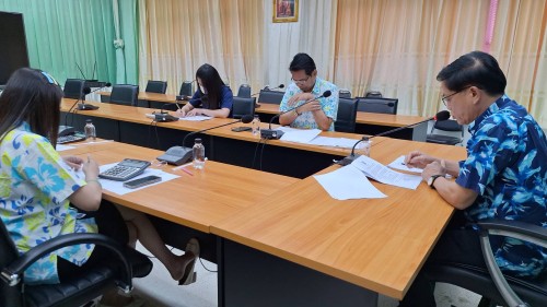 ทน.แม่สอด จัดประชุมพิจารณาเลื่อนเงินเดือนของพนักงานครูเทศบาล และบุคลากรทางการศึกษา ลูกจ้างประจำ (ภารโรง) ครั้งที่ 1 ประจำปี 2567 