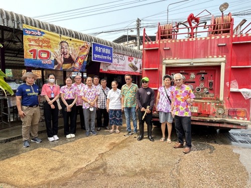 เทศบาลนครแม่สอด ลงพื้นที่ดำเนินการฉีดล้างทำความสะอาดตลาดสดบ้านเหนือ และตลาดสดชุมชนประชารักษ์	