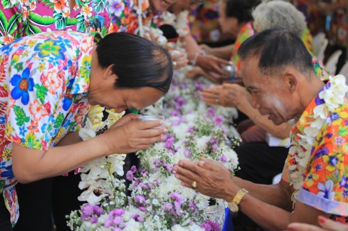 ทน.แม่สอด จัดโครงการงานประเพณีสงกรานต์ ประจำปี 2567 (มหาสงกรานต์เทศบาลนครแม่สอด)