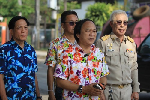 เทศบาลนครแม่สอด ดำเนินการทำความสะอาดหลังเทศกาลสงกรานต์