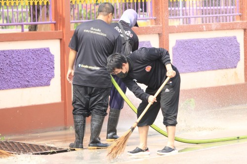 เทศบาลนครแม่สอด ดำเนินการทำความสะอาดหลังเทศกาลสงกรานต์