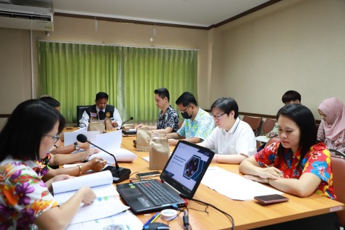ทน.แม่สอด จัดประชุมคณะกรรมการติดตามและประเมินผลแผนพัฒนา  เทศบาลนครแม่สอด ประจำปีงบประมาณ พ.ศ. 2567