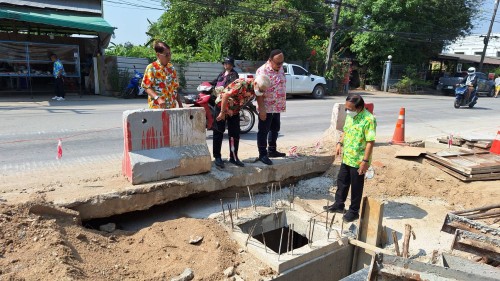 ทน.แม่สอด ลงพื้นที่ติดตามความคืบหน้า โครงการพัฒนาตามผังเมืองรวมเมืองแม่สอด อำเภอแม่สอด จังหวัดตาก