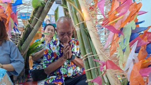 ทน.แม่สอด ร่วมพิธีสืบชะตาส่งเคราะห์ชุมชนอินทรคีรี 1 และชุมชนสองแคว 1