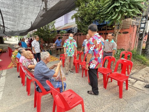 ทน.แม่สอด ร่วมพิธีสืบชะตาส่งเคราะห์ชุมชนอินทรคีรี 1 และชุมชนสองแคว 1