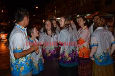 นักท่องเที่ยวชาวไทย ชาวพม่า และต่างชาติ นับ 10,000 คน ร่วมงาน แม่สอด – เมียวดี มิดไนท์สงกรานต์ เฟสติวัล 2013