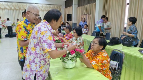 เทศบาลนครแม่สอด ร่วมงานรดน้ำดำหัวของชมรมข้าราชการครูบำนาญเทศบาลนครแม่สอด 