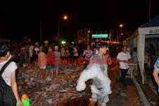 นักท่องเที่ยวชาวไทย ชาวพม่า และต่างชาติ นับ 10,000 คน ร่วมงาน แม่สอด – เมียวดี มิดไนท์สงกรานต์ เฟสติวัล 2013