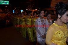 นักท่องเที่ยวชาวไทย ชาวพม่า และต่างชาติ นับ 10,000 คน ร่วมงาน แม่สอด – เมียวดี มิดไนท์สงกรานต์ เฟสติวัล 2013