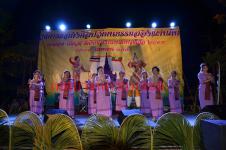 นักท่องเที่ยวชาวไทย ชาวพม่า และต่างชาติ นับ 10,000 คน ร่วมงาน แม่สอด – เมียวดี มิดไนท์สงกรานต์ เฟสติวัล 2013