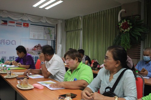 ทน.แม่สอด จัดประชุมการตรวจสอบข้อมูลจำนวนประชากรในพื้นที่ชุมชน