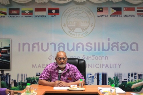 ทน.แม่สอด จัดประชุมการตรวจสอบข้อมูลจำนวนประชากรในพื้นที่ชุมชน
