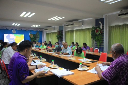 ทน.แม่สอด จัดประชุมการตรวจสอบข้อมูลจำนวนประชากรในพื้นที่ชุมชน