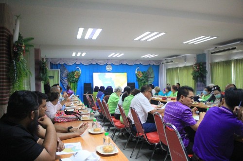 ทน.แม่สอด จัดประชุมการตรวจสอบข้อมูลจำนวนประชากรในพื้นที่ชุมชน