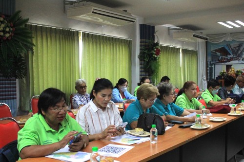 ทน.แม่สอด จัดประชุมการตรวจสอบข้อมูลจำนวนประชากรในพื้นที่ชุมชน
