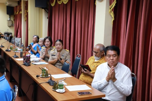 เทศบาลนครแม่สอด เข้าร่วมประชุมชมรมผู้สูงอายุเทศบาลนครแม่สอด