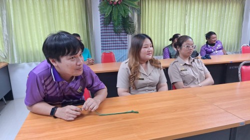 เทศบาลนครแม่สอด ประชุมหารือแนวทางการลอกท่อระบายน้ำ ถนนประสาทวิถี เพื่อป้องกันน้ำท่วมในช่วงฤดูฝน