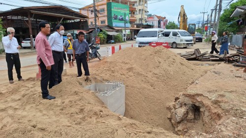 ทน.แม่สอด ลงพื้นที่ติดตามความคืบหน้าโครงการพัฒนาตามผังเมืองรวมเมืองแม่สอด อำเภอแม่สอด จังหวัดตาก