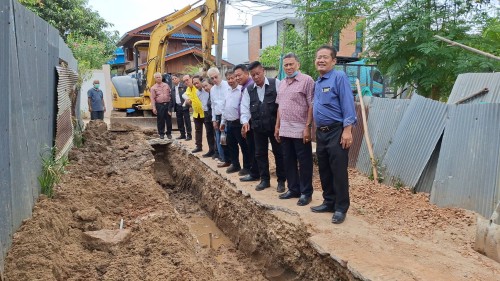 ทน.แม่สอด ลงพื้นที่ติดตามความคืบหน้าโครงการพัฒนาตามผังเมืองรวมเมืองแม่สอด อำเภอแม่สอด จังหวัดตาก
