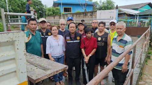 เทศบาลนครแม่สอด ลงพื้นที่สำรวจแก้ไขปัญหาน้ำท่วมขังในเขตเทศบาลนครแม่สอด