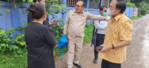 เทศบาลนครแม่สอด ลงพื้นที่ติดตามการเตรียมการก่อสร้างถนนและสำรวจพื้นที่ขุดลอกท่อระบายน้ำในเขตเทศบาลนครแม่สอด