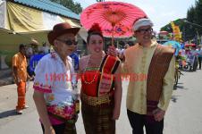 ประธานรัฐสภา (นายสมศักดิ์ เกียรติสุรนนท์)เปิดขบวนแห่สงกรานต์เทศบาลนครแม่สอด 