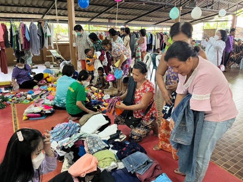 เทศบาลนครแม่สอด จัดกิจกรรมตลาดนัดปันสุข ครั้งที่ 4 ณ ชุมชนสักทอง