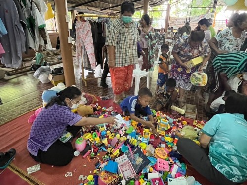 เทศบาลนครแม่สอด จัดกิจกรรมตลาดนัดปันสุข ครั้งที่ 4 ณ ชุมชนสักทอง