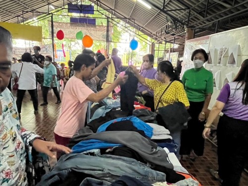 เทศบาลนครแม่สอด จัดกิจกรรมตลาดนัดปันสุข ครั้งที่ 4 ณ ชุมชนสักทอง