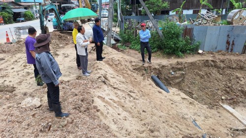 ทน.แม่สอด ลงพื้นที่ติดตามความคืบหน้าโครงการพัฒนาตามผังเมืองรวมเมืองแม่สอด อำเภอแม่สอด จังหวัดตาก