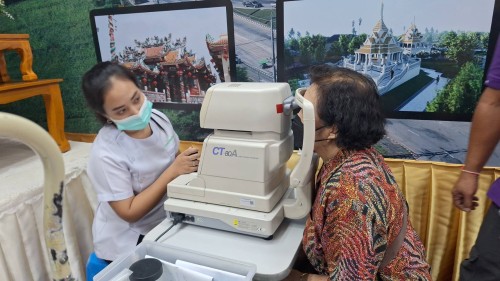เทศบาลนครแม่สอด ร่วมเป็นเกียรติเยี่ยมชมการออกหน่วยคัดกรองดวงตาของโรงพยาบาลศุภมิตรสุพรรณบุรี 