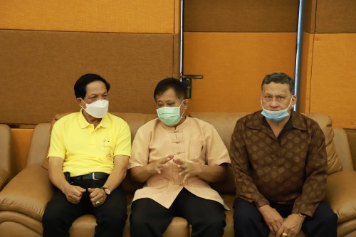 ทน.แม่สอด จัดโครงการฝึกอบรม “โครงการส่งเสริมสุขภาพผู้สูงอายุ สร้างจิตสดใส ร่างกายแข็งแรง” และ “โครงการพัฒนาศักยภาพผู้สูงอายุเทศบาลนครแม่สอด” ประจำปีงบประมาณ 2567