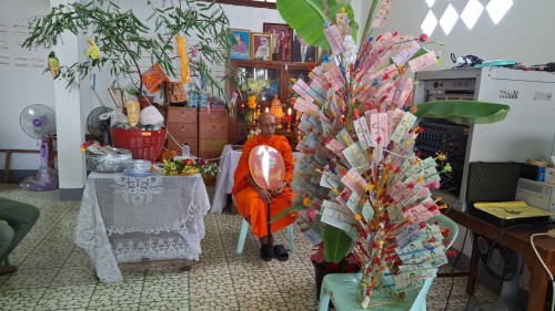 เทศบาลนครแม่สอด เข้าร่วมพิธีทอดผ้าป่าสามัคคี ชุมชนสันต้นปิน