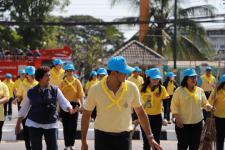 เทศบาลนครแม่สอด จัดโครงการจิตอาสาปรับภูมิทัศน์เกาะกลางถนนและสองข้างทาง บริเวณหน้าสำนักงานเทศบาลนครแม่สอด