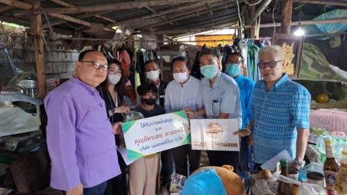 ทน.แม่สอด ลงพื้นที่มอบสิ่งของอุปโภคบริโภคให้แก่ผู้สูงอายุ ผู้พิการและผู้ยากไร้ ชุมชนอิสลาม ชุมชนชุมพลพัฒนา ชุมชนวัดหลวง และชุมชนสองแคว 2