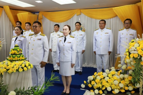 ทน.แม่สอด จัดให้มีการบันทึกเทปถวายพระพรชัยมงคลเนื่องในโอกาสมหามงคลที่พระบาทสมเด็จพระเจ้าอยู่หัวทรงเจริญพระชนมพรรษา 72 พรรษา