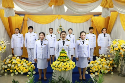 ทน.แม่สอด จัดให้มีการบันทึกเทปถวายพระพรชัยมงคลเนื่องในโอกาสมหามงคลที่พระบาทสมเด็จพระเจ้าอยู่หัวทรงเจริญพระชนมพรรษา 72 พรรษา