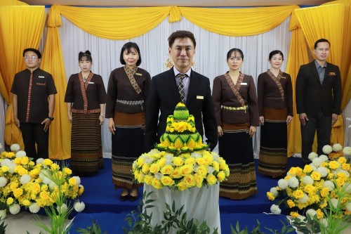 ทน.แม่สอด จัดให้มีการบันทึกเทปถวายพระพรชัยมงคลเนื่องในโอกาสมหามงคลที่พระบาทสมเด็จพระเจ้าอยู่หัวทรงเจริญพระชนมพรรษา 72 พรรษา