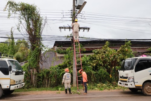 ทน.แม่สอด จัดกิจกรรมจิตอาสาพัฒนาปรับปรุงภูมิทัศน์เฉลิมพระเกียรติ พระบาทสมเด็จพระเจ้าอยู่หัว เนื่องในโอกาสพระราชพิธีมหามงคลเฉลิมพระชนมพรรษา 6 รอบ 28 กรกฎาคม 2567