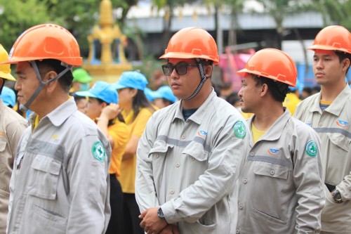 ทน.แม่สอด จัดกิจกรรมจิตอาสาพัฒนาปรับปรุงภูมิทัศน์เฉลิมพระเกียรติ พระบาทสมเด็จพระเจ้าอยู่หัว เนื่องในโอกาสพระราชพิธีมหามงคลเฉลิมพระชนมพรรษา 6 รอบ 28 กรกฎาคม 2567