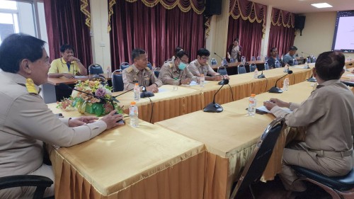 ทน.แม่สอด จัดประชุมโครงการพัฒนาตามผังเมืองรวมเมืองแม่สอด อำเภอแม่สอด จังหวัดตาก (ระยะที่ 2) ก่อสร้างถนนคอนกรีตเสริมเหล็กพร้อมวางท่อระบายน้ำ บริเวณถนนแม่สอด - แม่ตาว ซอย 9