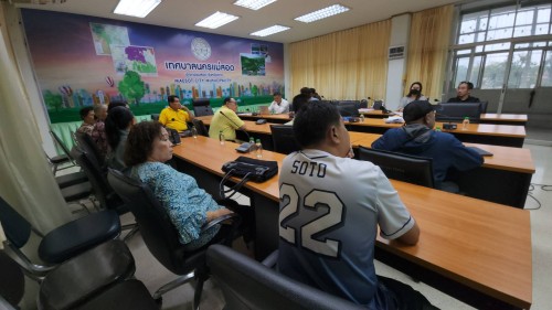 ทน.แม่สอด จัดประชุมหารือการก่อสร้างรางระบายน้ำในเขตเทศบาลนครแม่สอด