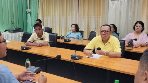 ทน.แม่สอด จัดประชุมหารือการก่อสร้างรางระบายน้ำในเขตเทศบาลนครแม่สอด