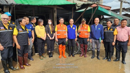 ทน.แม่สอด ลงพื้นที่ร่วมกับคณะรองผู้ว่าราชการจังหวัดตากและหน่วยงานภาครัฐฯ ติดตามสถานการณ์น้ำ ในพื้นที่เทศบาลนครแม่สอด